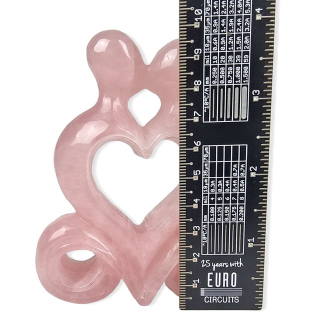 Rose quartz heart sculpture size 7,5 x 3 x 10 cm Rose quartz heart sculpture size 7,5 x 3 x 10 cm