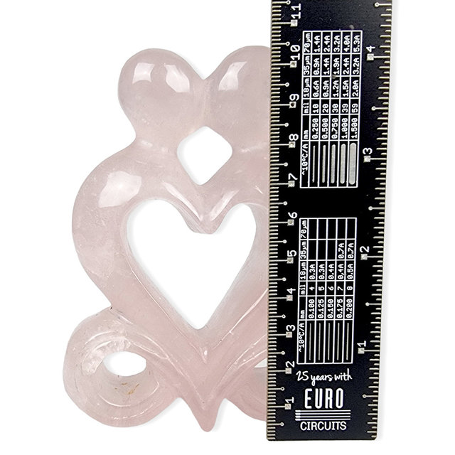 Rose quartz heart sculpture size 7,5 x 3 x 10 cm Rose quartz heart sculpture size 7,5 x 3 x 10 cm