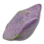 Stichtit ist ein weiches violettes Mineral Stichtit ist ein weiches violettes Mineral