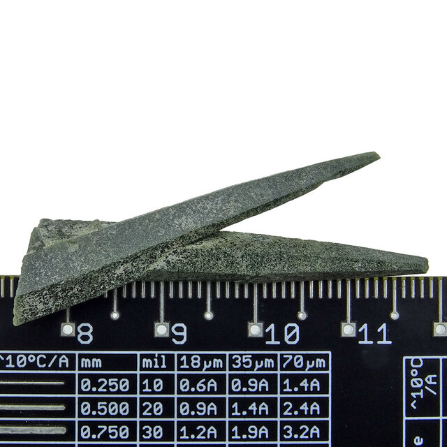Lodolite or chlorite quartz crystal Lodolite or chlorite quartz crystal