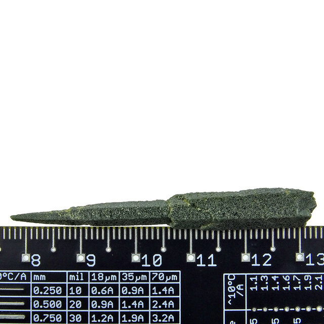 Lodolite or chlorite quartz crystal Lodolite or chlorite quartz crystal
