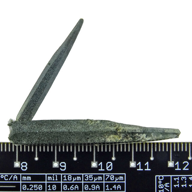 Lodolite or chlorite quartz crystal Lodolite or chlorite quartz crystal