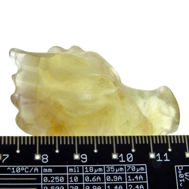 Drachenschädel aus Fluorit Drachenschädel aus Fluorit