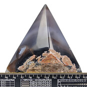Agaat punt uit Brazilië, 1020 gram en 12 cm hoog Agaat punt uit Brazilië, 1020 gram en 12 cm hoog