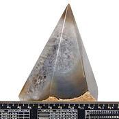 Achatspitze aus Brasilien, 910 Gramm und 13 CM hoch Achatspitze aus Brasilien, 910 Gramm und 13 CM hoch