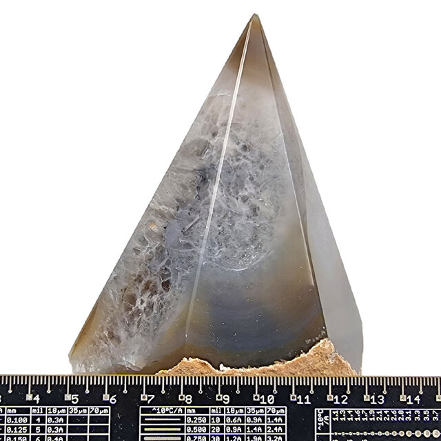 Achatspitze aus Brasilien, 910 Gramm und 13 CM hoch Achatspitze aus Brasilien, 910 Gramm und 13 CM hoch