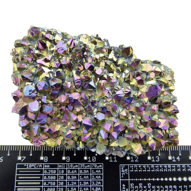 Aqua Aura oder Rainbow Aura, goldbehandelter Amethyst, 130 Gramm