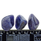 Cordieriet een Pleochroïsch Mineraal Cordieriet een Pleochroïsch Mineraal