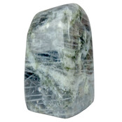 Beautiful labradorite from Madagascar 320 grams and 7 cm Beautiful labradorite from Madagascar 320 grams and 7 cm