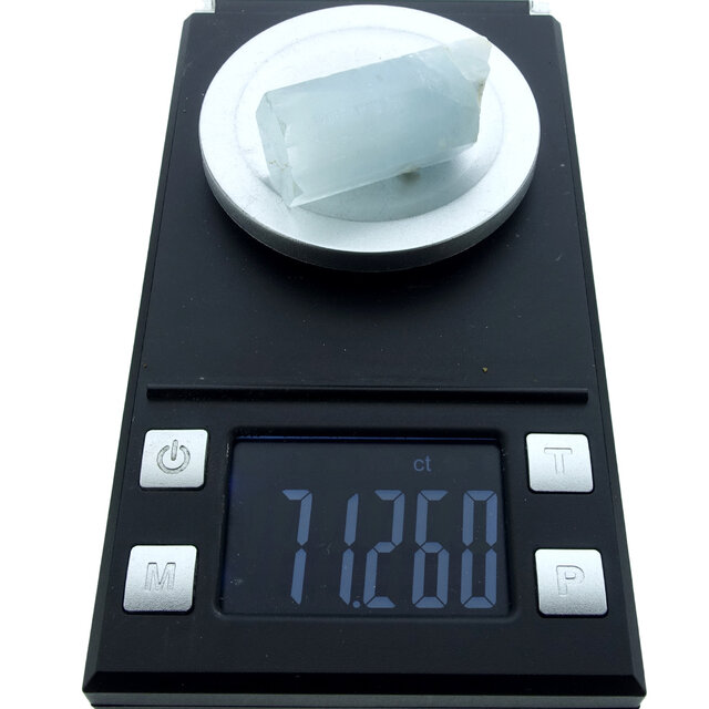 De zee blauwe edelsteen 71,2 ct