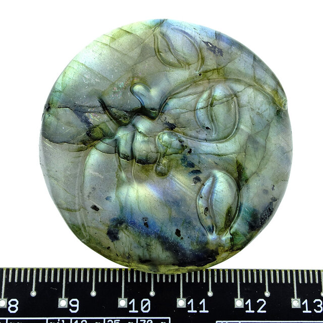 Mooie labradoriet uit Madagaskar diameter 4 cm
