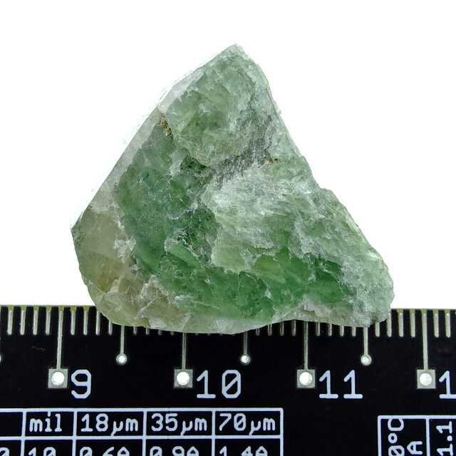 Zoisiet een veelzijdig kristal voor positieve transformatie