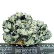 Fluorit aus dem Vereinigten Königreich mit Tageslichtfluoreszenz Fluorit aus dem Vereinigten Königreich mit Tageslichtfluoreszenz