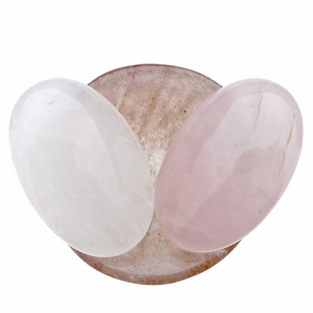 Schale aus Erdbeerquarz aus  mit Handsteinen aus Rosenquarz und Bergkristall Schale aus Erdbeerquarz aus  mit Handsteinen aus Rosenquarz und Bergkristall
