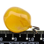 Beautiful pendant of carnelian or blood agate Beautiful pendant of carnelian or blood agate