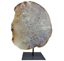 Agate on metal stand, 3840 grams and 28 cm