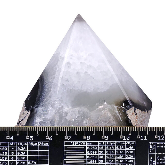 Agaat punt uit Brazilië, 825 gram en 10 cm hoog