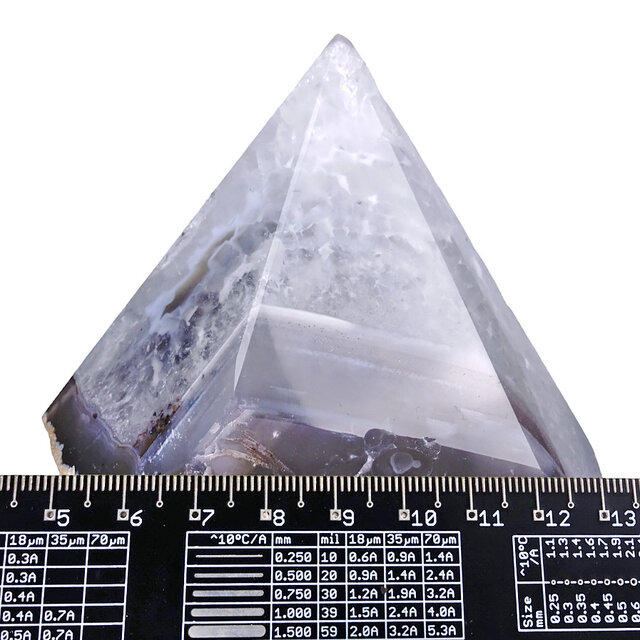 Agaat punt uit Brazilië, 925 gram en 11 cm hoog Agaat punt uit Brazilië, 925 gram en 11 cm hoog