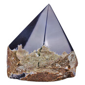 Agate point, 615 grams and 10 cm high Agate point, 615 grams and 10 cm high