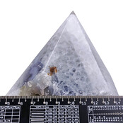 Agate point, 930 grams and 11 cm high Agate point, 930 grams and 11 cm high