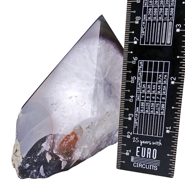 Agate point, 610 grams and 9 cm high Agate point, 610 grams and 9 cm high