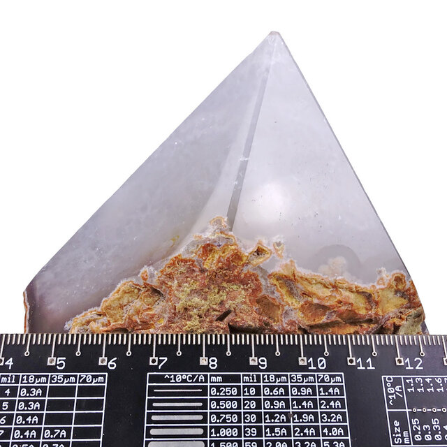 Agate point, 690 grams and 10 cm high Agate point, 690 grams and 10 cm high