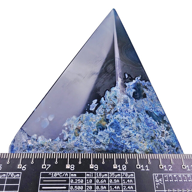 Agaat punt uit Brazilië, 550 gram en 9 cm hoog