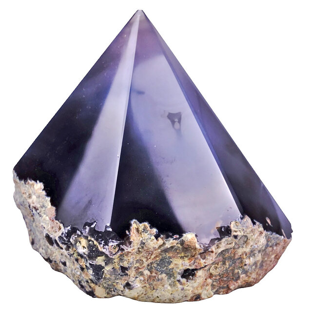 Achatspitze aus Brasilien, 640 Gramm und 9 CM hoch Achatspitze aus Brasilien, 640 Gramm und 9 CM hoch