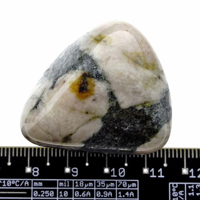 Porphyr mit Klinozoisit