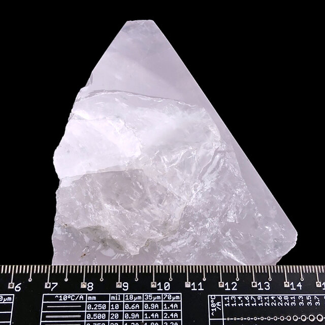 Rose quartz on metal stand,  1090 grams  and 12 cm Rose quartz on metal stand,  1090 grams  and 12 cm