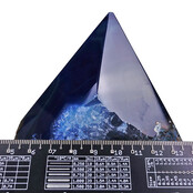 Agaat punt uit Brazilië, 685 gram en 10 cm hoog Agaat punt uit Brazilië, 685 gram en 10 cm hoog