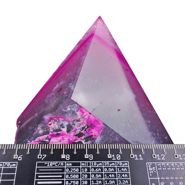 Agaat punt uit Brazilië, 420 gram en 9 cm hoog Agaat punt uit Brazilië, 420 gram en 9 cm hoog
