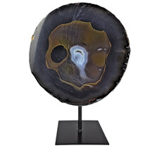 Agate on metal stand, 1540 grams and 19 cm