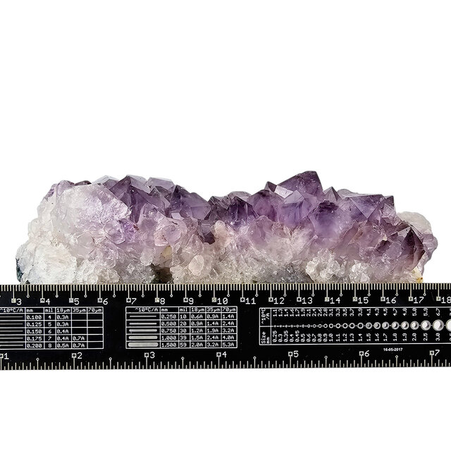 Amethyst, von beruhigenden Eigenschaften bis zu tiefen Transformationen, 1015 Gramm Amethyst, von beruhigenden Eigenschaften bis zu tiefen Transformationen, 1015 Gramm