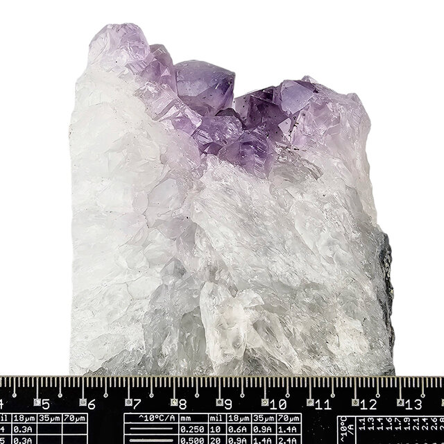 Amethyst, from calming properties to deep transformations, 1200 grams