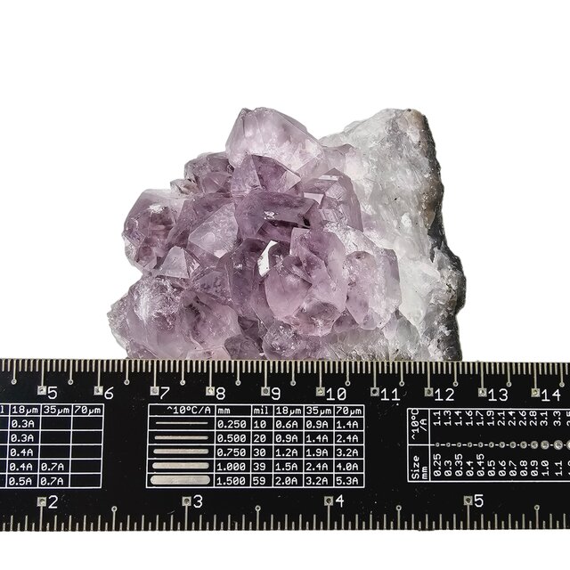 Amethyst, von beruhigenden Eigenschaften bis zu tiefen Transformationen, 430 Gramm Amethyst, von beruhigenden Eigenschaften bis zu tiefen Transformationen, 430 Gramm