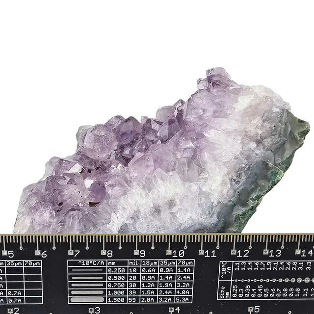 Amethyst, von beruhigenden Eigenschaften bis zu tiefen Transformationen, 420 Gramm