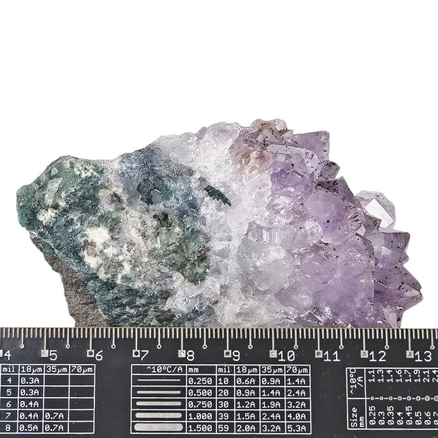 Amethyst, von beruhigenden Eigenschaften bis zu tiefen Transformationen, 430 Gramm Amethyst, von beruhigenden Eigenschaften bis zu tiefen Transformationen, 430 Gramm
