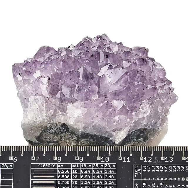 Amethist, van kalmerende eigenschappen tot diepe transformaties, 415 gram