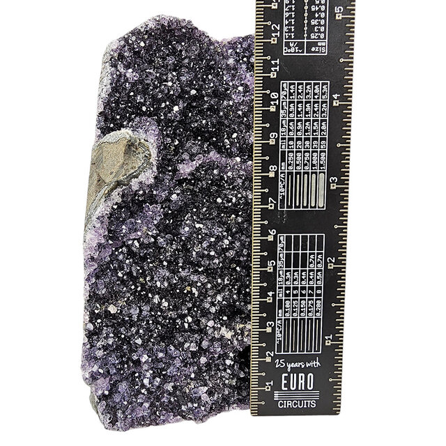 Diep paarse amethist cluster uit Uruguay  1164 gram Diep paarse amethist cluster uit Uruguay  1164 gram