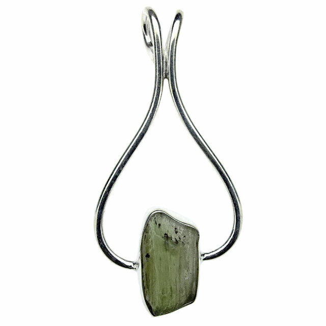 Moldavite pendant in silver 3,8 grams Moldavite pendant in silver 3,8 grams