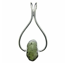Moldavite pendant in silver 3,9 grams
