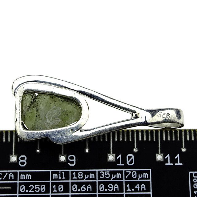 Moldavite pendant in silver 3,7 grams Moldavite pendant in silver 3,7 grams