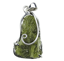 Moldavite pendant in silver 5 grams