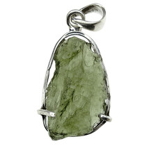 Moldavite pendant in silver 3,6 grams