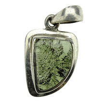 Moldavite pendant in silver 2,9 grams
