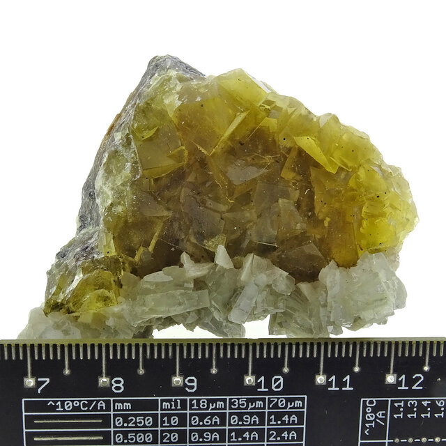 Gelber Moscona-Fluorit mit Dolomit und Calcit