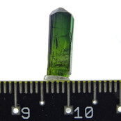 Grüner Epidot-Kristall aus Pakistan