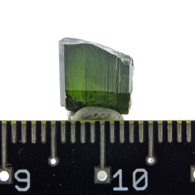 Grüner Epidot-Kristall aus Pakistan