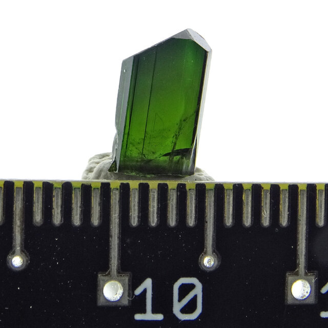 Groen epidoot kristal uit Pakistan